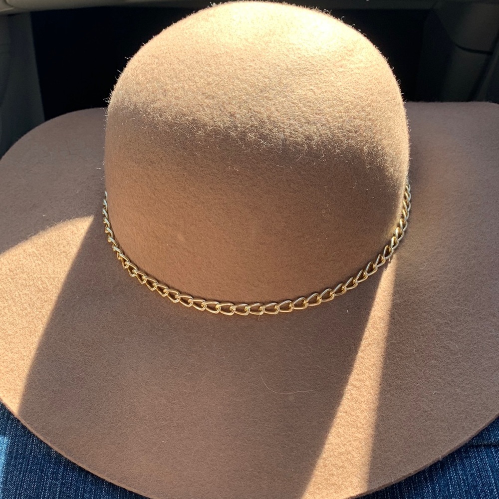 Wool Hat with Gold Chain Hatband